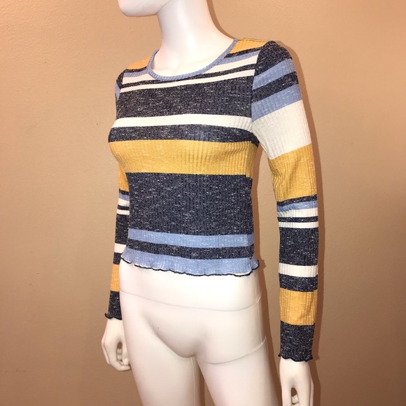 Almost Famous Wide Striped Top Womens Size Medium Long Sleeve Blue Yellow - Picture 8 of 13
